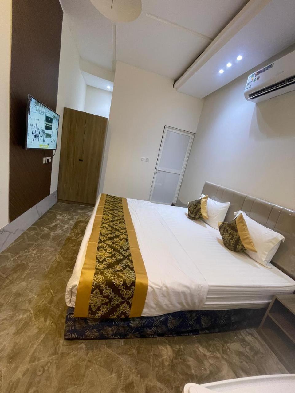 Silent 3 By Quiet 3* Riyadh